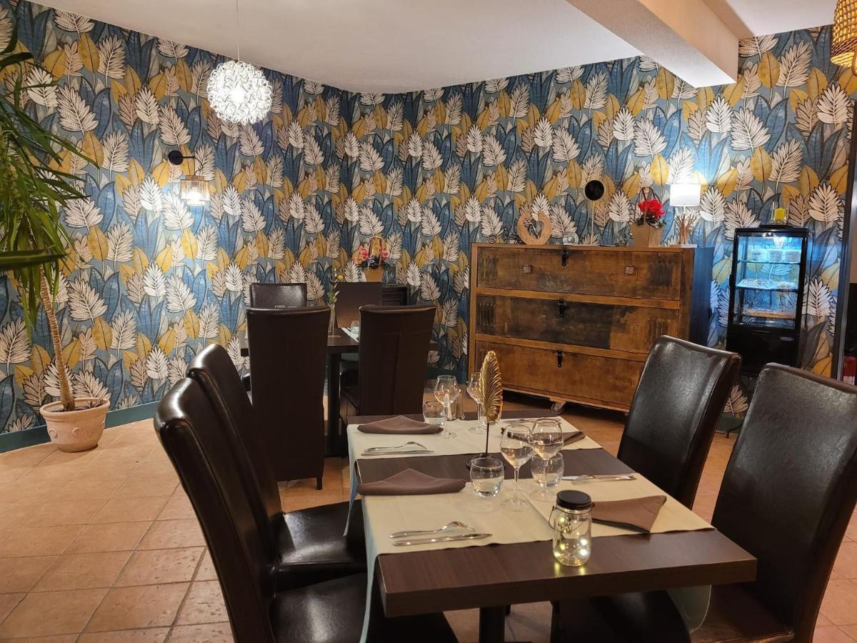 Logis Hotel Restaurant L'Escapade لاماستر المظهر الخارجي الصورة