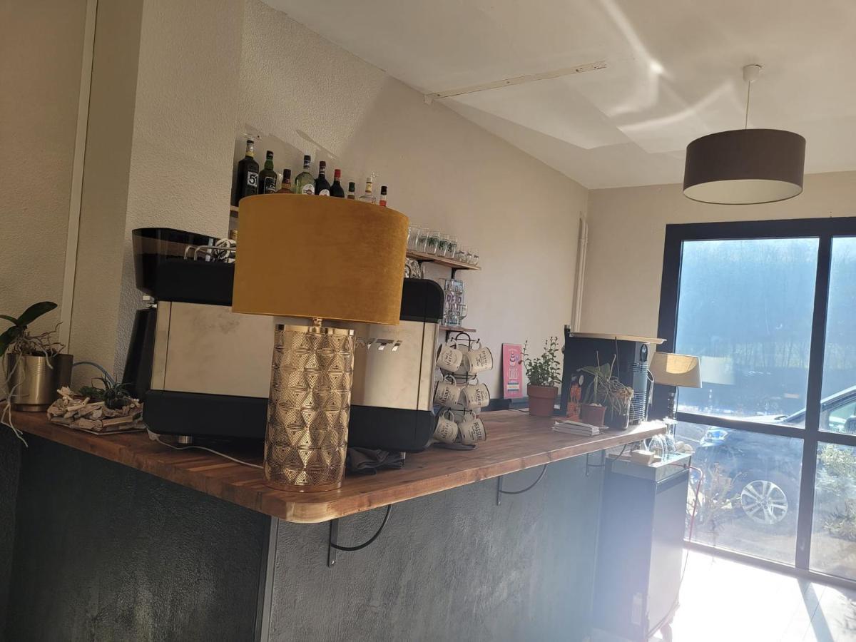 Logis Hotel Restaurant L'Escapade لاماستر المظهر الخارجي الصورة